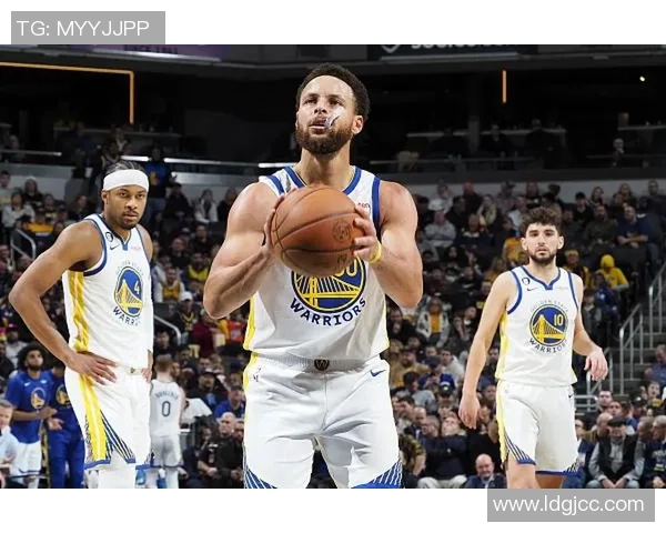 2016年12月6日勇士队与步行者队的精彩对决回顾与赛后分析 2016年12月6日勇士队与步行者队的精彩对决回顾与赛后分析